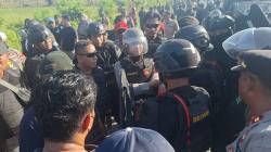 Eksekusi Lahan di Sumbawa Ricuh, 3 Polisi Terluka Dilarikan ke Rumah Sakit<