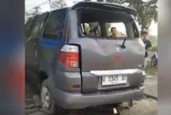 Kecelakaan Maut Mobil MBG Tabrak Becak Motor di Lamongan, Sopir Tewas<