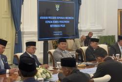 Prabowo Langsung Beri Arahan ke Anggota Komisi Percepatan Reformasi Polri usai Pelantikan