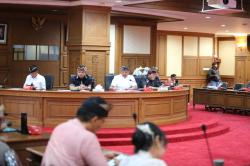 Gelar Rapat Kerja, Komisi I DPRD Badung Bahas RAPBD 2026<