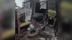 Truk Pasir Hantam Rumah Makan hingga Hancur di Badung, 1 Orang Tewas<