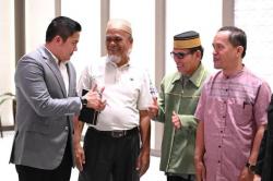 Bikin Terenyuh! Curahan Hati 2 Guru Asal Luwu Utara Dapat Rehabilitasi dari Presiden Prabowo