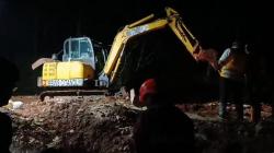 Prakiraan BMKG Cilacap Diguyur Hujan, BNPB Ingatkan Tim SAR Waspada Longsor Susulan<