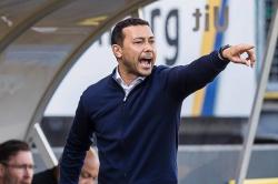 Didepak Timnas Indonesia, Denny Landzaat Resmi Gabung Ajax Amsterdam