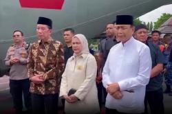 Jokowi Ikut Jemput Jenazah Rugaiya Usman Istri Wiranto di Bandara Adi Soemarmo Solo
