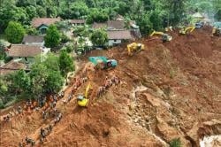 Pencarian Korban Longsor Cilacap, 10 Orang Belum Ditemukan<