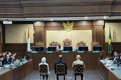 Breaking News: Eks Dirut ASDP Ira Puspadewi Divonis 4,5 Tahun Penjara