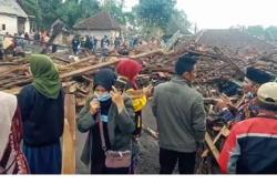 Dampak Erupsi Gunung Semeru, Puluhan Rumah Rata Tanah Disapu Material Vulkanik<