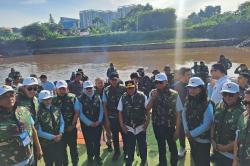 Pramono Susuri Kali Ciliwung, Ingatkan Sungai Jadi Penentu Status Kota Global