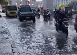 Banjir Rob di Jakarta Utara, Jalan RE Martadinata Tergenang