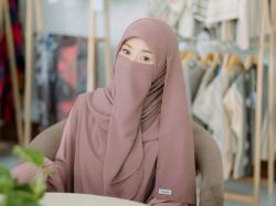 Profil Tinandrose, Perempuan Bercadar yang Dilamar Fiki Naki