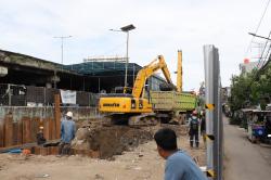 Kecewa Jalan Ditutup dan Tak Diberi Solusi, Warga Penjaringan Bakal Geruduk Kantor CMNP!