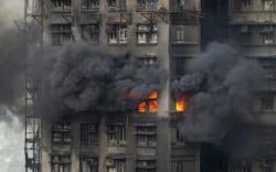 Kebakaran Dahsyat 7 Apartemen Hong Kong, Mengapa Korban Jiwa Begitu Banyak?