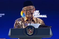 Di Hadapan Prabowo, Mendikdasmen: 2026 Tunjangan Guru Diusahakan Ditransfer Tiap Bulan