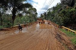 Jalur Utama Sumut yang Terputus Akibat Longsor Kini Sudah Bisa Dilalui  