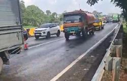 Lalu Lintas Tol Cipularang KM 111 Arah Jakarta Kembali Normal usai Kecelakaan Beruntun