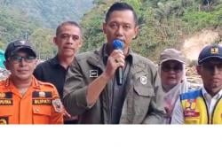 Kunjungi Lembah Anai, Menko AHY Janjikan Jalur Utama Sumbar-Riau Segera Dibuka<