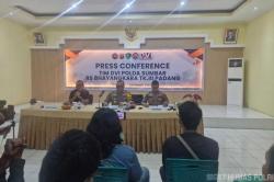 DVI Polda Sumbar Sebut 193 Meninggal akibat Banjir-Longsor, 161 Jenazah Teridentifikasi<