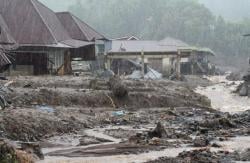 Korban Banjir Sumatera Kisahkan Dahsyatnya Terjangan Air: Seperti Gempa!