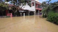 Sungai Citarum Meluap, Ribuan Rumah Warga Bandung Kembali Terendam Banjir<