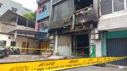 Usai Kebakaran Maut, Gedung Terra Drone Kemayoran Dipasangi Garis Polisi