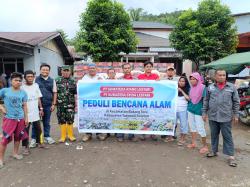 PT SRL dan PT SSL Salurkan Ratusan Paket Sembako untuk Korban Banjir di Batang Toru<