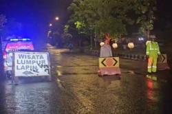 Banjir Rendam Jalur Porong Sidoarjo, Lalin ke Malang dan Pasuruan Ditutup<