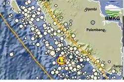 BMKG Gempa Terkini Guncang Enggano Bengkulu, Cek Magnitudonya!<