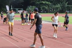 Melihat Pelari dari Ragam Komunitas Berlatih di Stadion Madya
