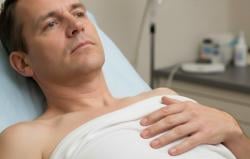 Tak Hanya Wanita Pria juga Bisa Kena Kanker Payudara, Kenali Gejalanya