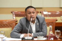 Matel Tewas Dikeroyok, Anggota DPR Minta OJK Hapus Aturan Tagih Utang lewat Debt Collector
