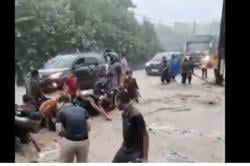 Banjir Terjang 8 Desa di Jembrana Bali, Jalur Denpasar-Gilimanuk Terendam<