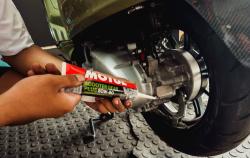 Beda Fungsi Jangan Salah Pakai, Ini Perbedaan Oli Mesin dan Gardan