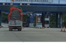 Tarif Tol Trans Sumatera Naik, Truk dan Kendaraan Pribadi Kembali Padati Jalinsum