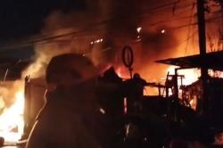 Kebakaran Toko Sembako dan Bengkel di Balikapapan, 1 Orang Tewas Terjebak Api<