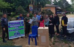 Jelang Akhir Tahun, PT Rimba Lazuardi Serahkan Bantuan Pengembangan Masyarakat<