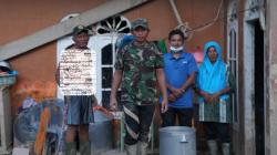 Kisah Haru Korban Banjir di Aceh, Sekeluarga Selamat Ditolong Sertu Giman saat Situasi Kritis<