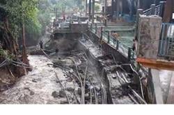 Imbas Banjir Bandang di Wisata Guci Tegal, Pasokan Air Panas ke Hotel-Vila Terhenti<