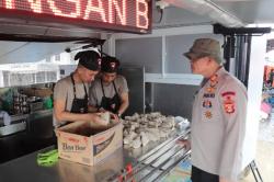 Dapur Polri Pasok Kebutuhan Makan di Aceh Tamiang, Warga: Terima Kasih Pak Prabowo<