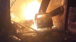 Kebakaran Hebat Pabrik Tahu di Mojosari, Mobil Pikap Ikut Hangus Dilalap Api