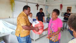 Maknai Natal 2025, BRI Peduli Salurkan Puluhan Ribu Paket Sembako bagi Masyarakat <