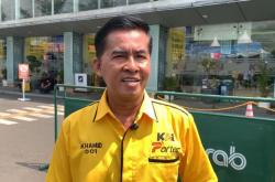 Cerita Porter di Stasiun Pasar Senen Panen Rezeki saat Libur Nataru