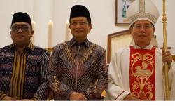 Hadiri Natal di Katedral Manado, Menag Tekankan Pentingnya Persaudaraan