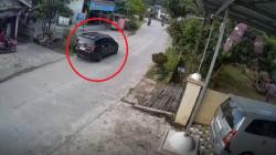 Mobil Tabrak Lari Dikejar Polisi di Samarinda Terekam CCTV, Ternyata Bawa Narkoba