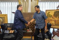 Menko Airlangga Bertemu Gubernur Aceh Mualem, Bahas Penghapusan Bunga Debitur KUR Terdampak Bencana 