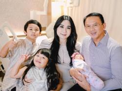 Selamat! Anak Ketiga Ahok dan Puput Nastiti Devi Lahir Sehat