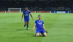 Hasil Babak 1 Persib Vs PSM: Sempat Gagal Penalti, Andrew Jung Bawa Maung Bandung Unggul