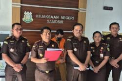 Korupsi Bantuan Banjir Rp1,5 Miliar, Kadis Sosial Samosir Dijebloskan ke Penjara<