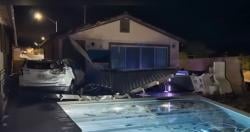 Viral Pengemudi Perempuan Kehilangan Kendali Tercebur ke Kolam Renang, Pemilik Rumah Nyaris Tertimpa Mobil