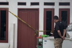 Penampakan Rumah 3 Orang Sekeluarga Tewas di Warakas Jakut, Dipasang Garis Polisi